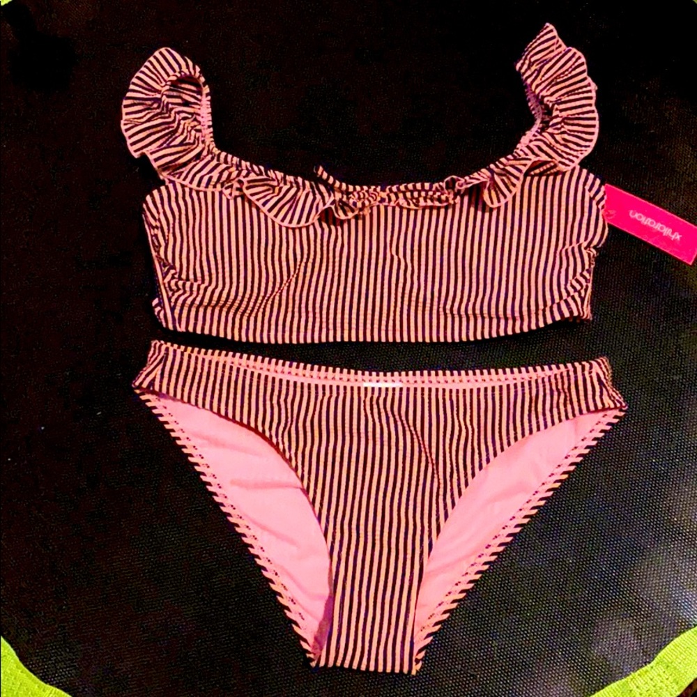 Bathing suit 2 piece